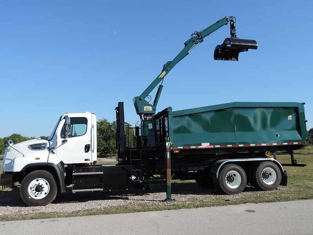 HL3 Hooklift Truck Mount Grapple Loader grapple boom up