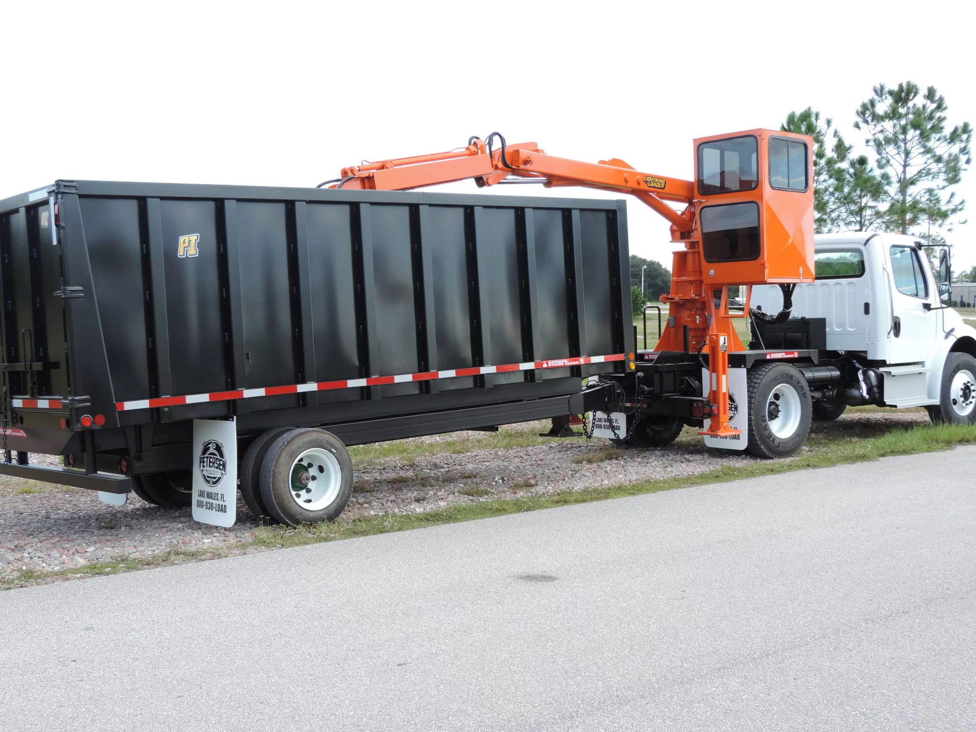 RL3 Rear Mount Grapple Loader - Petersen Industries Grapple Loaders